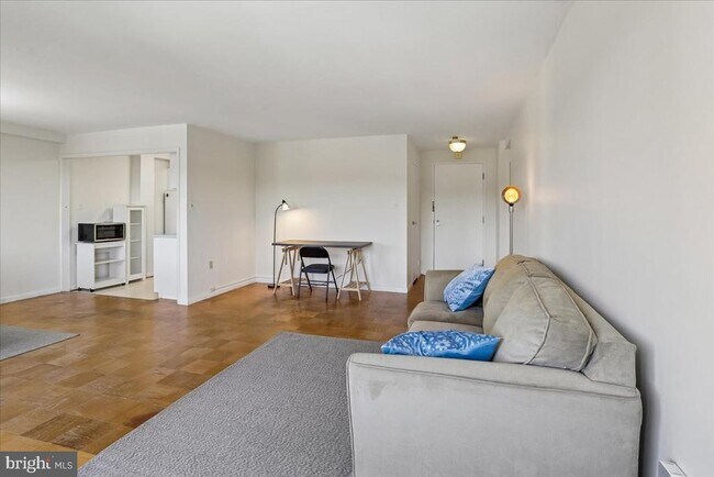 Photo - 10201 Grosvenor Pl Unit 1226