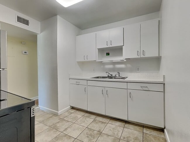 Photo - 6809 E North Bay St