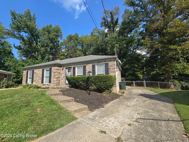 Photo - 9313 Le Beau Ct