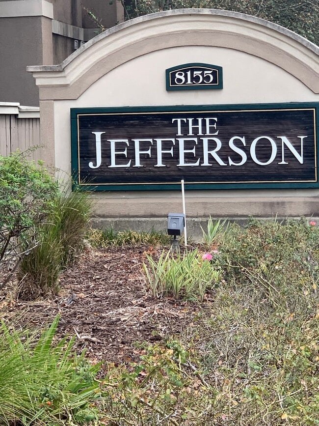 Building Photo - Jefferson Hwy/Corporate Unit 1306