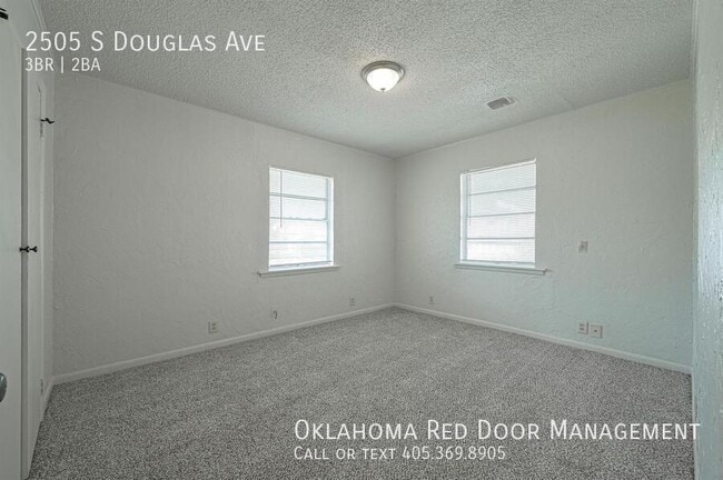 Photo - 2505 S Douglas Ave