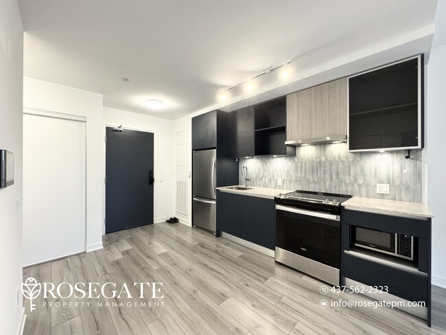 Photo - Modern 1-Bedroom Condo with Balcony & Walk-In Closet in Oakville Unit 516