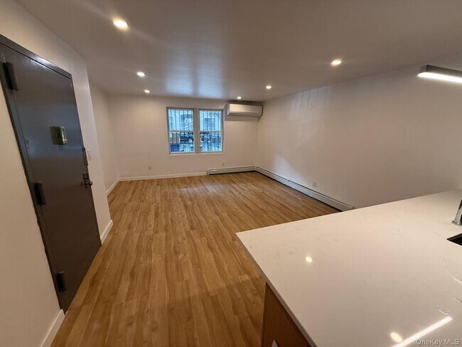 Photo - 175 Monroe St Unit 1st & BASEMENT