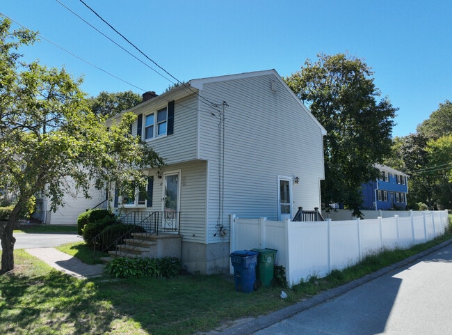 Building Photo - 49 Hamilton Ave Rental