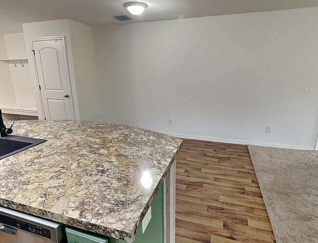 Photo - 5584 Maggiore Blvd