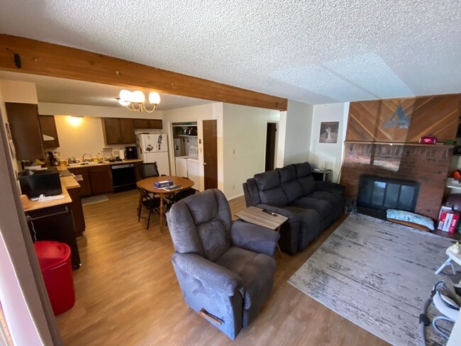 Building Photo - Ground Floor, Two Bedroom Condo on Avenida Del Sol
