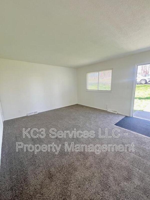 Photo - 5025 N Bellaire Ave