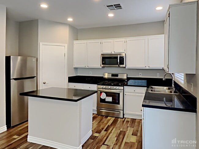 Photo - 6754 Cinnabar Coast Ln