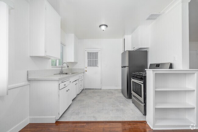 2 habitaciones, 1 baño - 950 pies cuadrados - Cocina