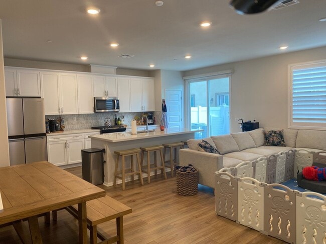 Photo - 40578 Birchfield Dr