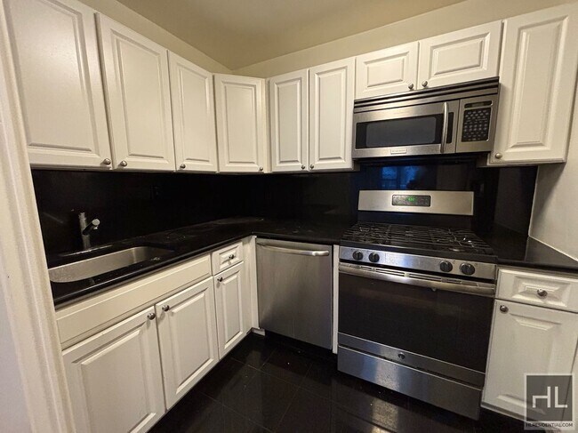 Photo - EAST 63 STREET Unit 1G