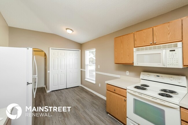 Photo - 977 Vanderbilt Dr