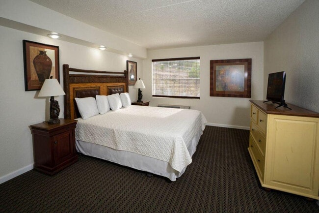245 Jess-Jo Pkwy Unit SI ID1267885P