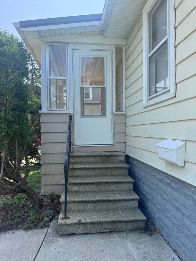 Photo - 60 W Cotton St