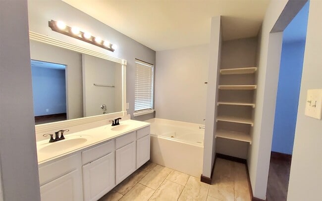 Photo - 18123 Flower Grove Ct