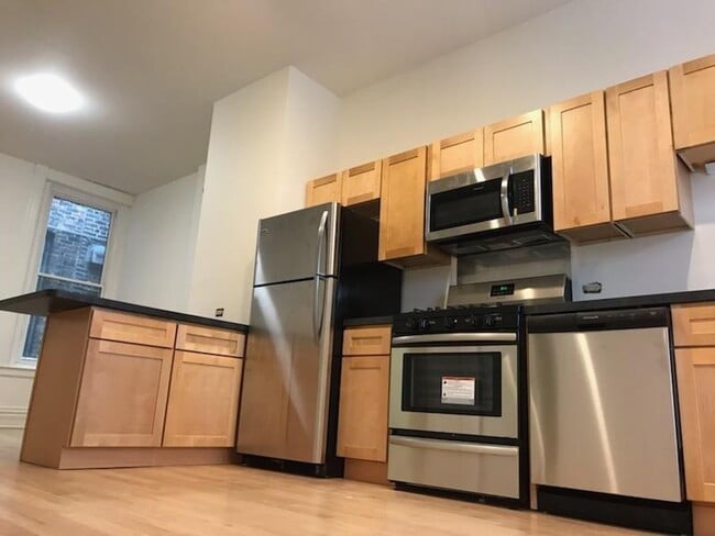 Photo - 900-902 W.19th Street Unidad 902 1 floor