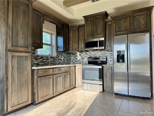 Photo - 10303 N 32nd Ln