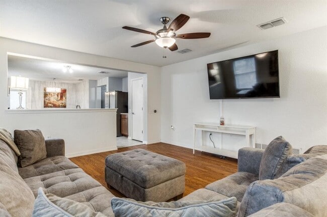 Photo - 3616 Sand Dunes Ave