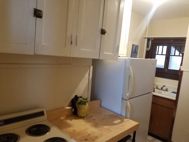 Photo - 415 Putnam St