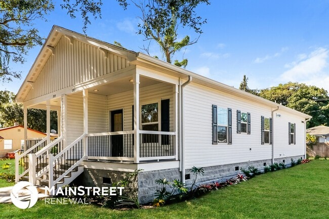 Photo - 1705 19th St S