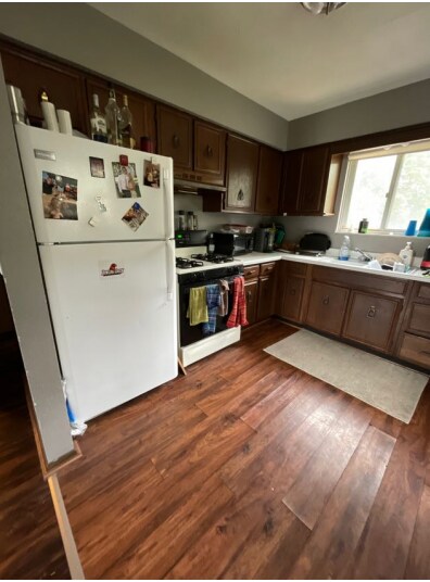 Kitchen - 2651 Calverton Rd