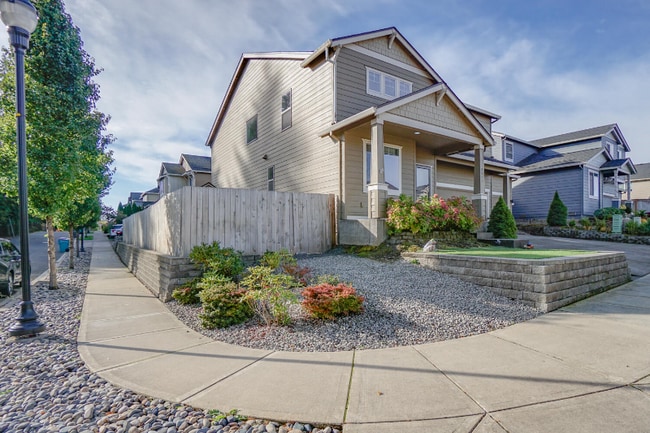 Photo - 3677 N 10th St