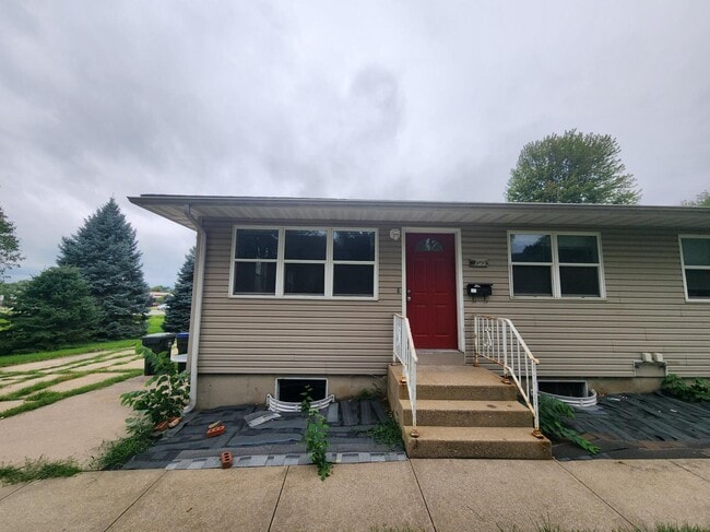 Photo - 1611 Crescent St