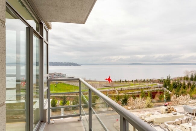 Photo - 2929 1st Ave Unit Apt 500