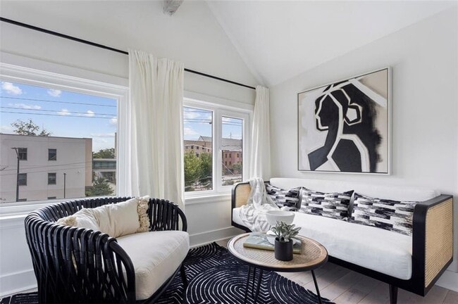 Photo - 724 Charles Allen Dr NE Unit 4