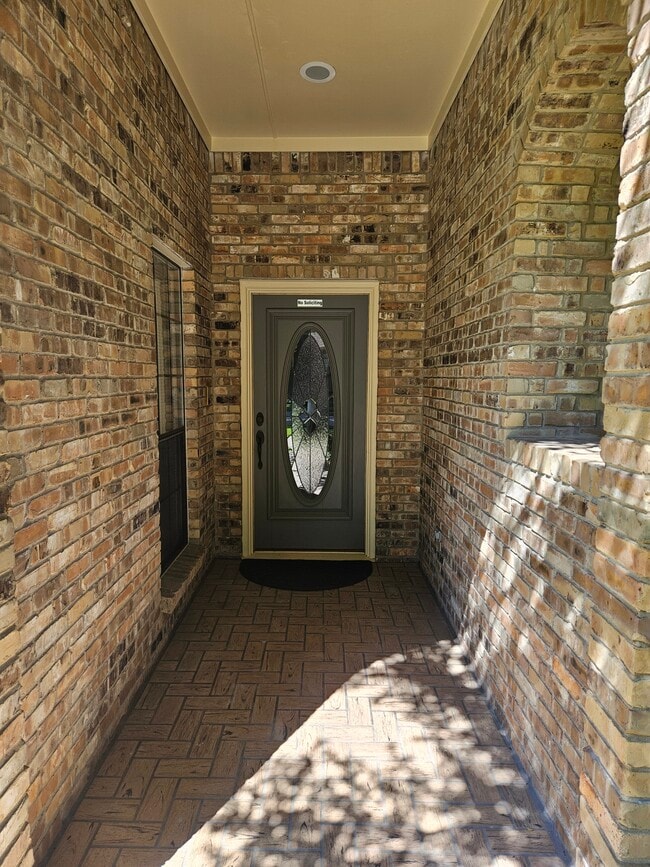 Photo - 3913 Davis Cir