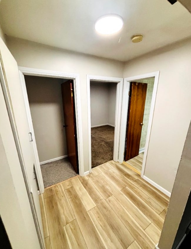 Photo - 3337 Court St