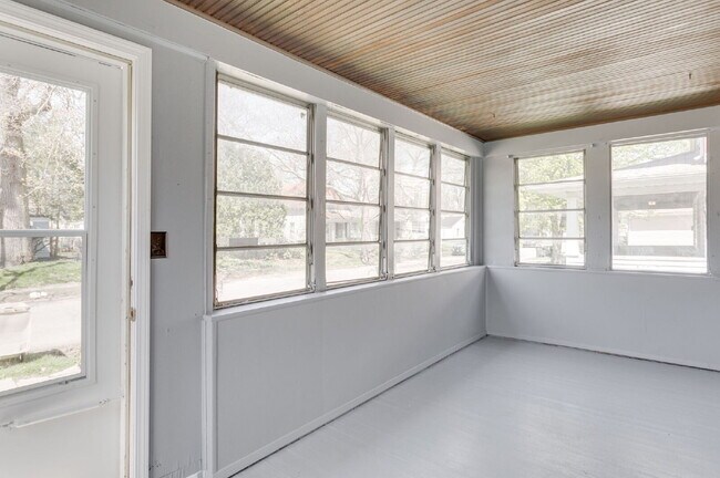 Photo - 1206 N Johnson St