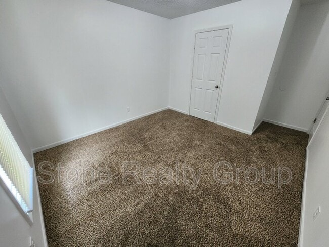Photo - 2329 E Glenview Dr