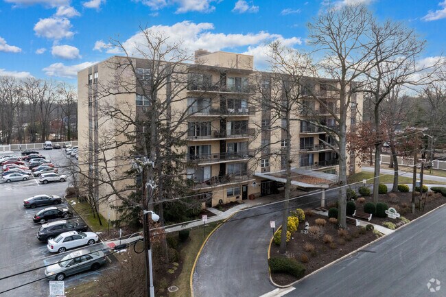Photo - Chestnut Place Condos