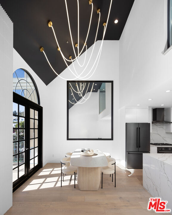 Photo - 930 N Doheny Dr Unit 311