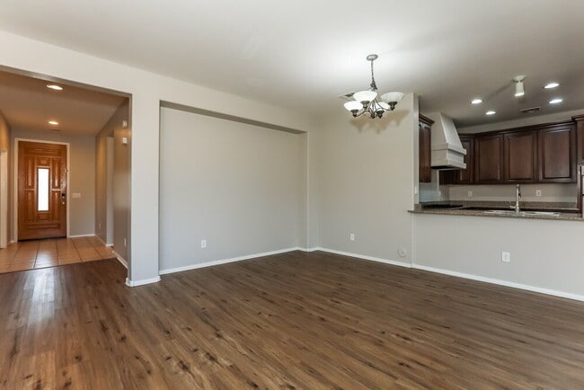 Photo - 3258 E Ivanhoe St
