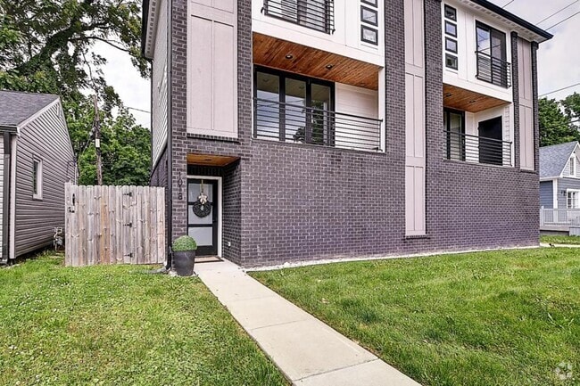 Building Photo - 1018 N Newman St Rental