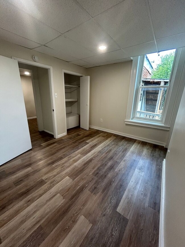 305 23rd St Unit Second Floor