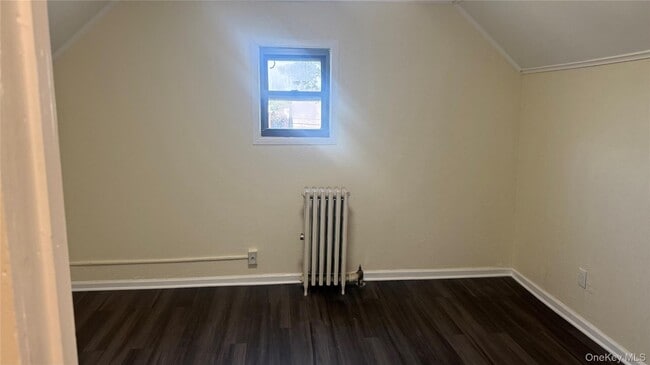 Photo - 89-28 207th St Unit 3rd Floor