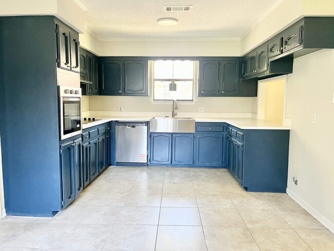 Photo - 17042 Appomattox Ave