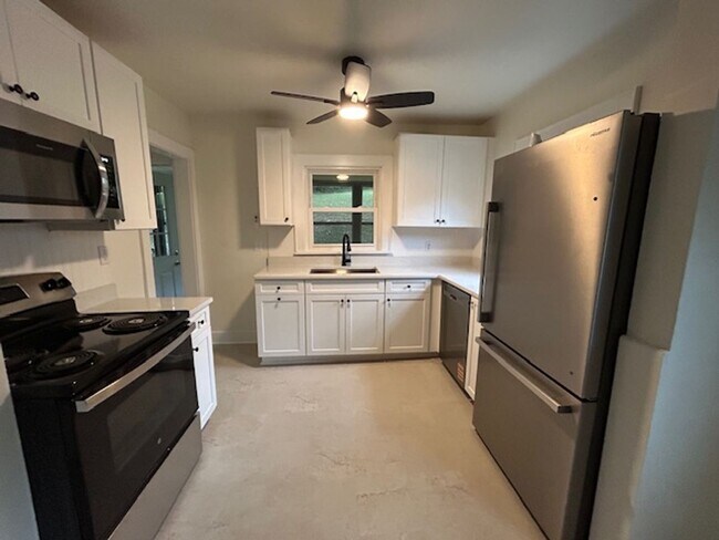 408 Orchard Dr