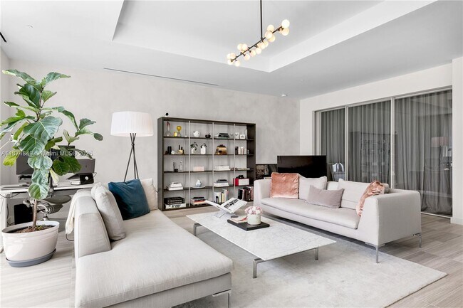 Photo - 4701 Meridian Ave Unit 216