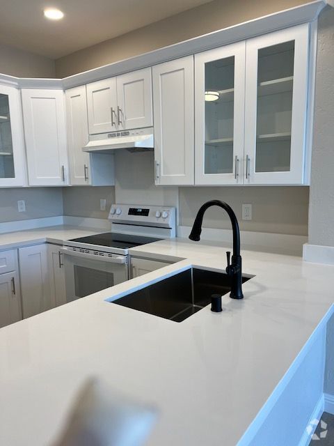 Building Photo - 62 Oakes Blvd Rental