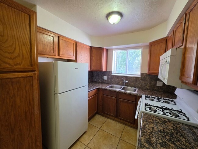 Photo - 305 W 1800 S Unidad Apt 6