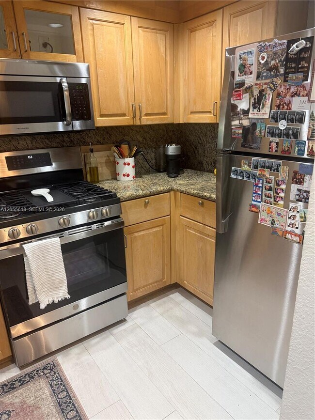 6709 N Kendall Dr Unidad 220
