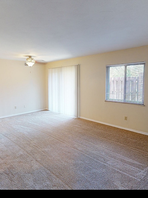 DFA 5160-3 Foto 1 - Deerfield Apartments