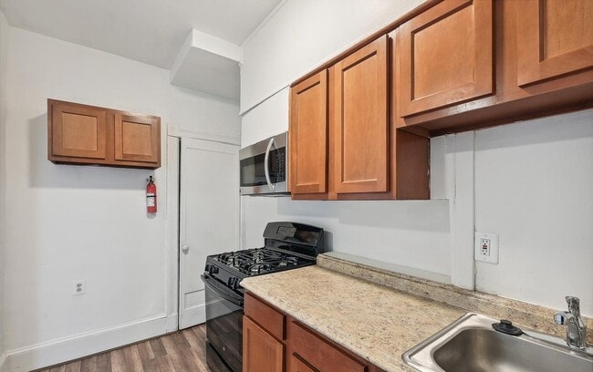 Photo - 4916 7th St NW