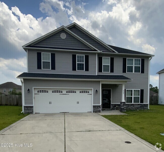 Building Photo - 909 Roswell Ln Rental