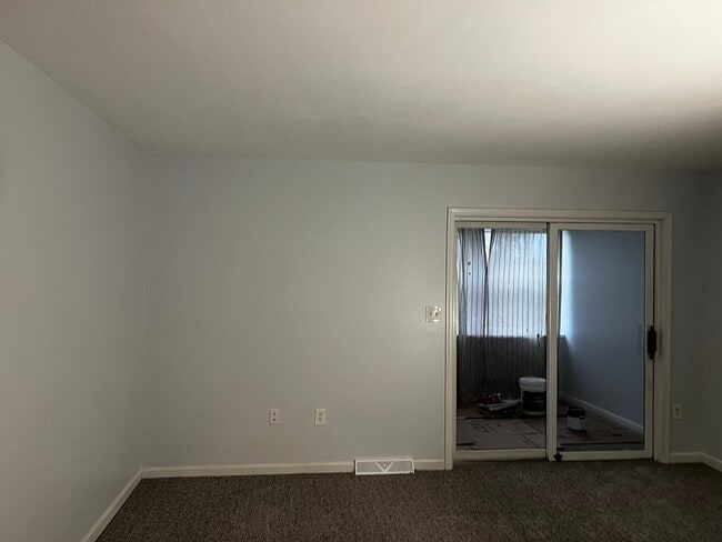 Livingroom sunroom door - 622 Colonial View Rd