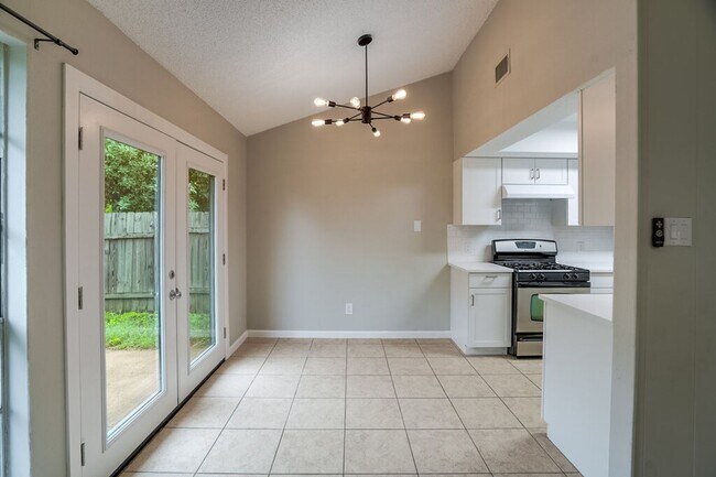 Photo - 12103 Grey Rock Ln